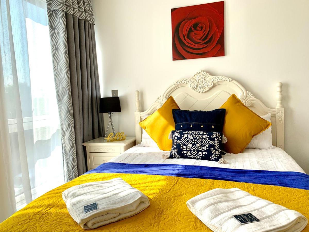 2-Bedrooms Modern Apartment Next To Velodrome, Lounge, Balcony, Parking, Abba London Luaran gambar
