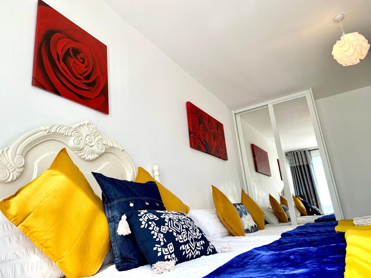 2-Bedrooms Modern Apartment Next To Velodrome, Lounge, Balcony, Parking, Abba London Luaran gambar
