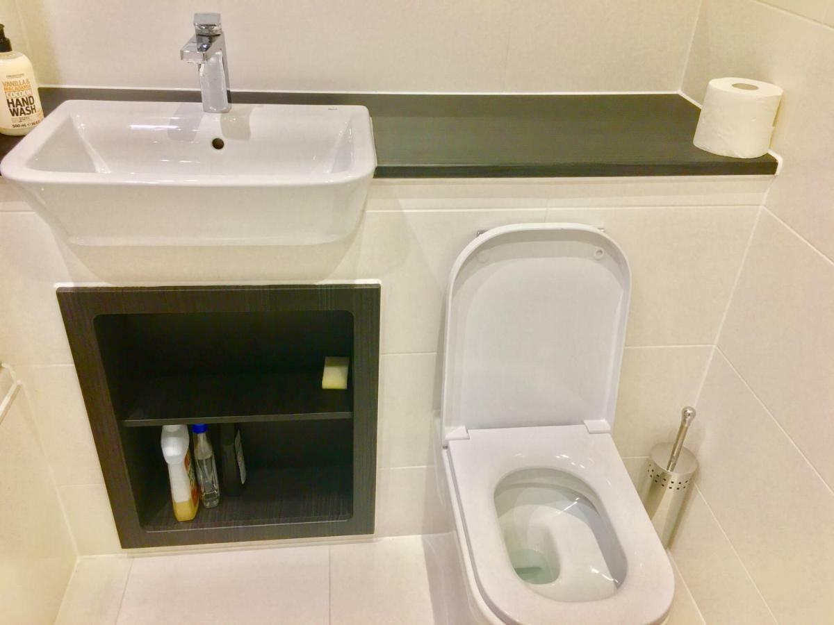 2-Bedrooms Modern Apartment Next To Velodrome, Lounge, Balcony, Parking, Abba London Luaran gambar