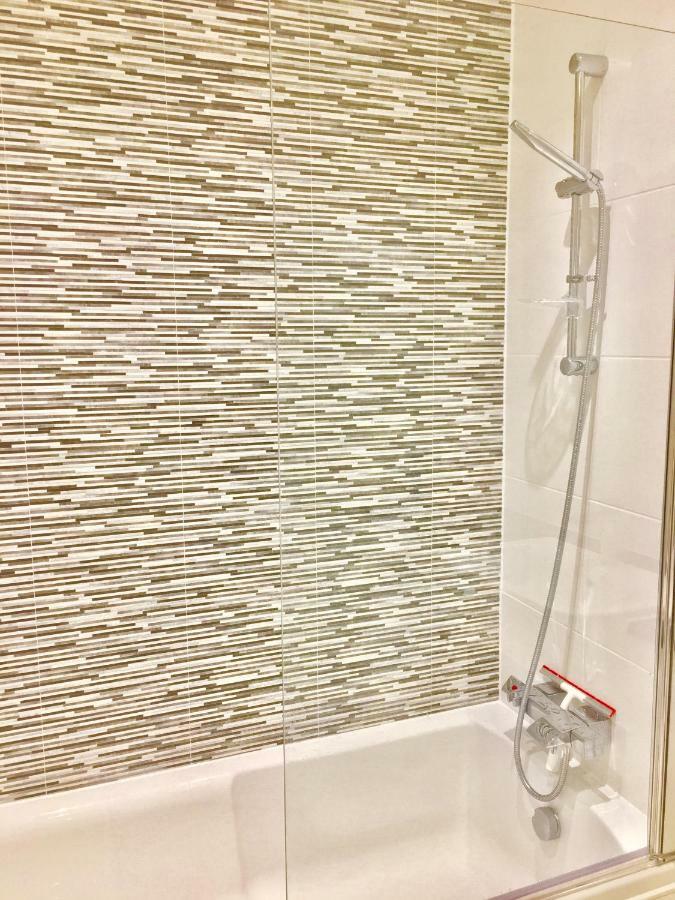 2-Bedrooms Modern Apartment Next To Velodrome, Lounge, Balcony, Parking, Abba London Luaran gambar